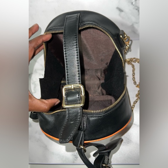 Round Quilted Two-Tone Crossbody Bag - Picture 2 of 10